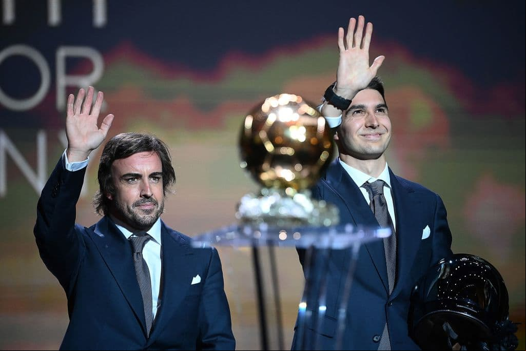 Fueron los pilotos de la Formula1, Fernando Alonso y Esteban Ocon, quienes presentaron los trofeos.