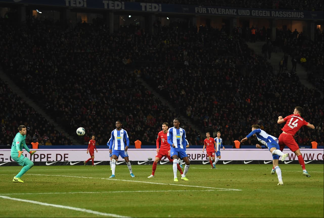 Ivan Perišić marcó el cuarto gol en el triunfo del Múnich sobre Hertha en el Estadio Olímpico de Berlín.