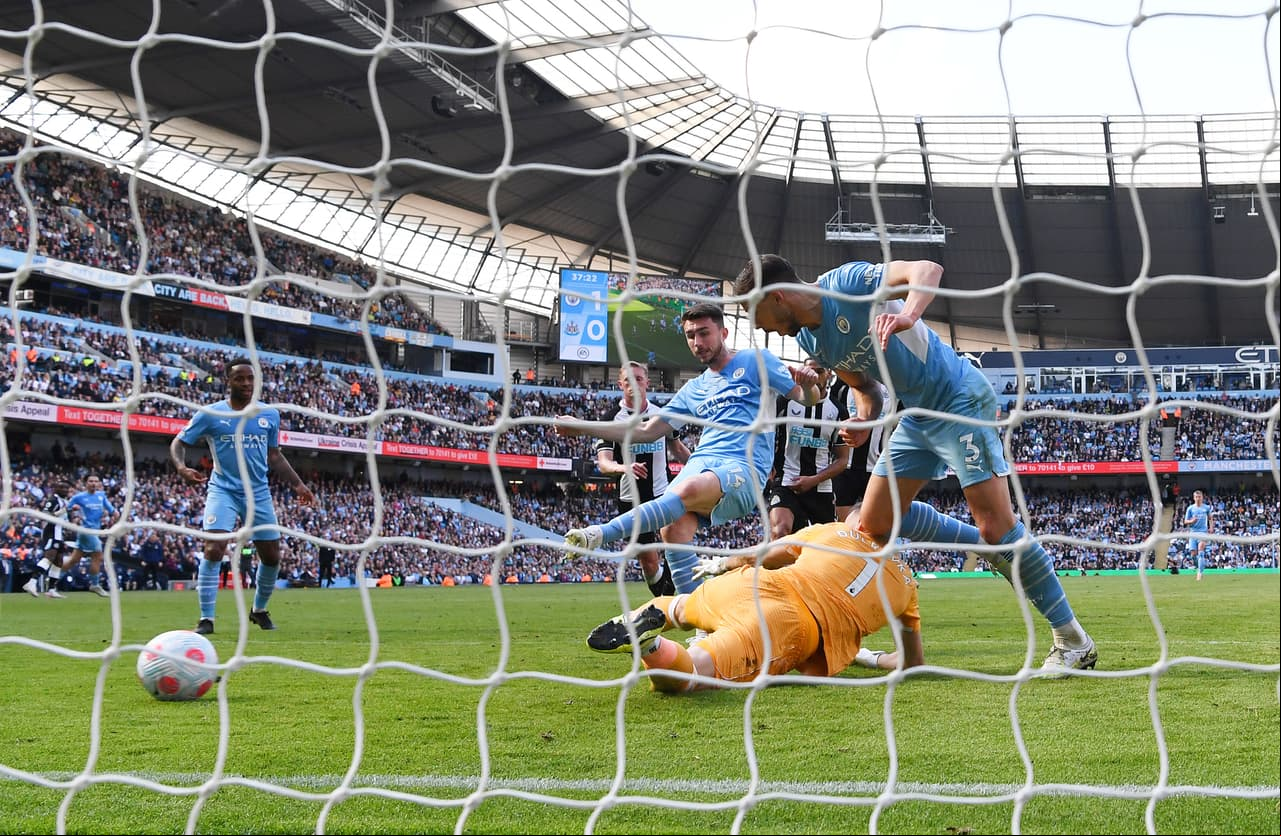 Manchester City venció al Newcastle con un doblete de Raheem Sterling y los tantos de Amymeric Laporte, Rodri y Phil Foden.