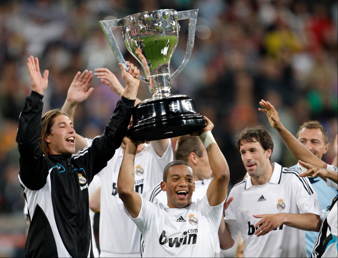 La cosecha de títulos de Marcelo, con el Madrid, cuenta con 4 Ligas de España: 2006/2007, 2007/2008, 2011/2012 y 2016/2017.