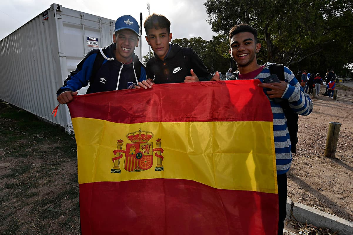 Los fanáticos españoles están listos para apoyar a su selección en la Final del Mundial Sub-17 contra México.