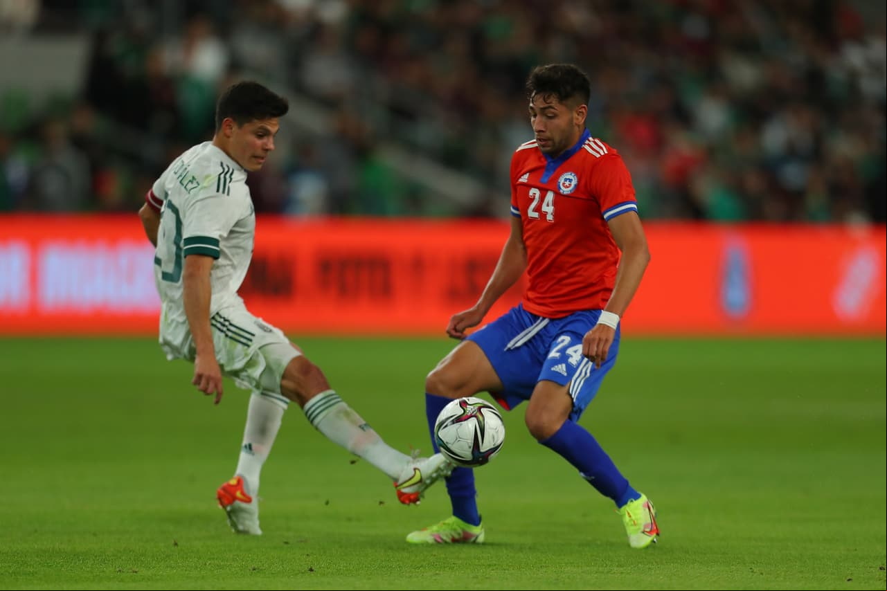 México no logra aguantar la ventaja 2-1 y terminan conformándose con un empate 2-2 frente a Chile en su último duelo del 2021.