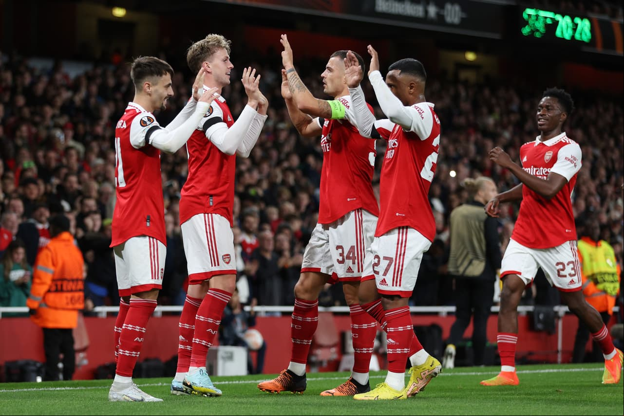 Arsenal goleó; Betis, Saint-Gilloise y Feyenoord sacaron puntos de visita