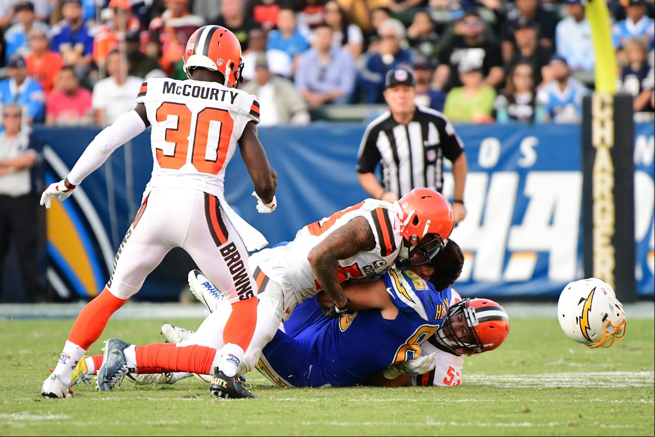 La NFL da a conocer sus nuevas reglas sobre el uso del casco en los partidos