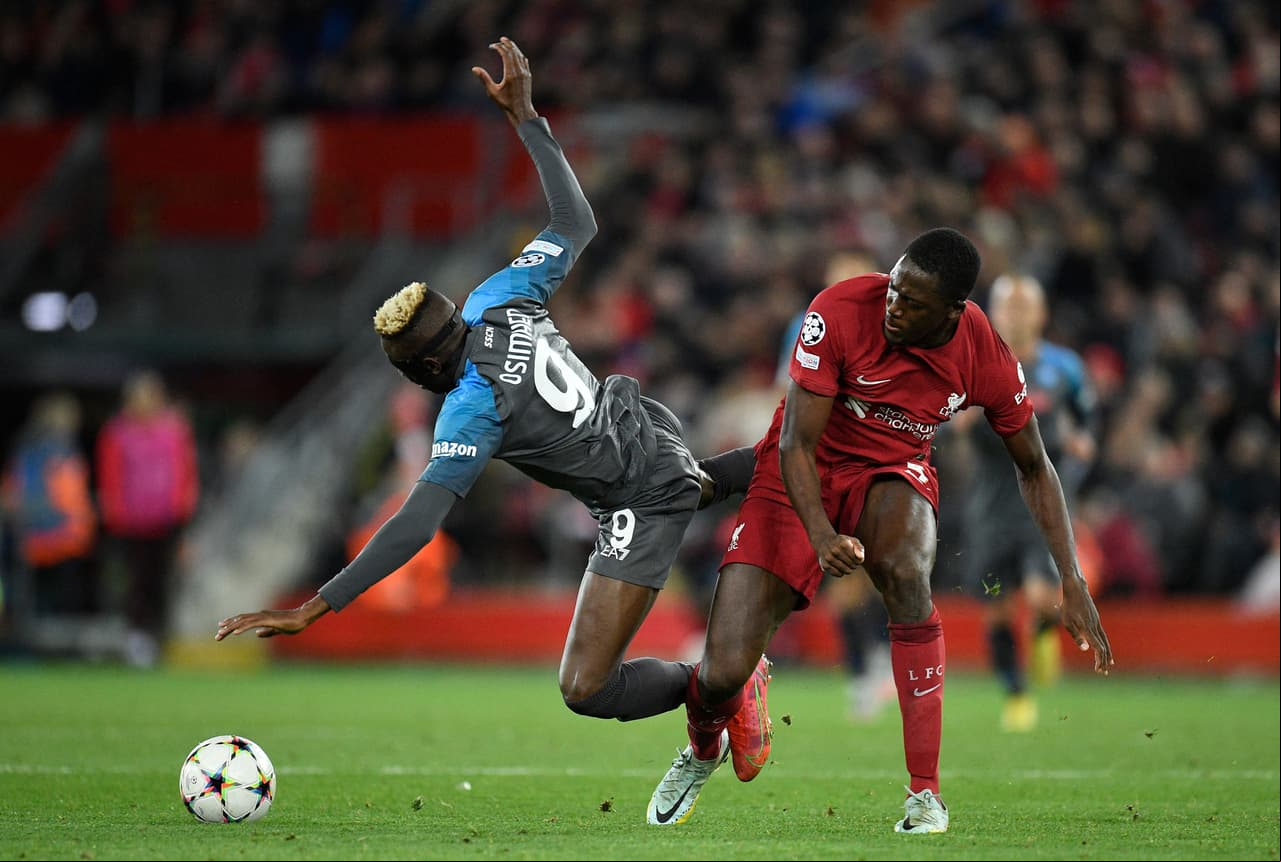 Con goles de Mohamed Salah y Darwin Núñez, el Liverpool derrotó y terminó el paso invicto del Napoli, que tuvo a Hirving Lozano en la cancha en los últimos minutos.