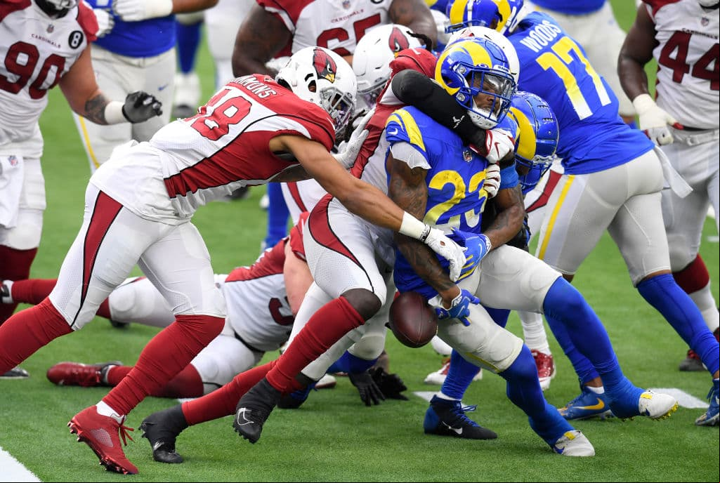 En duelo de pocos puntos, los Rams vienen logran imponerse 7-18 a los Arizona Cardinals.