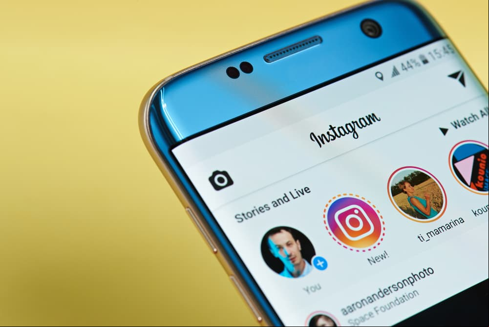 Cambia el fondo de tus historias de Instagram con un sencillo truco: no necesitas editar